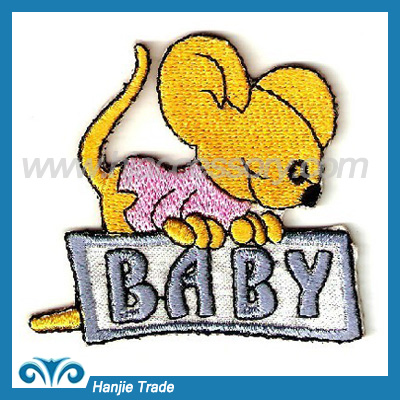 Garment embroidery patch mouse design