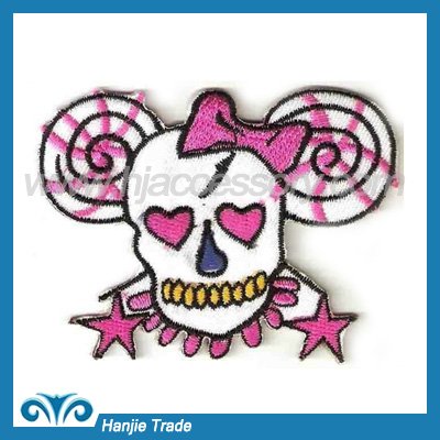 Garment embroidery patch skull design