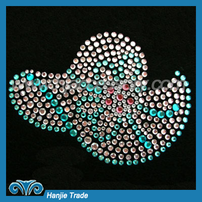 Latest Design Hot Fix Crystal Rhinestone Motif in Hat Design