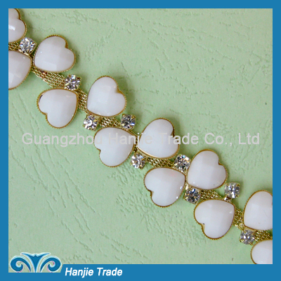 Decorative Flower Design Rhinestone Chain in Hot Sale