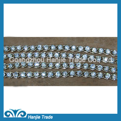 Decorative crystal rhinestone brass cup chain for garment