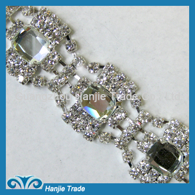 New Design Rhinestone Chain Trimming in Silver Plating Color