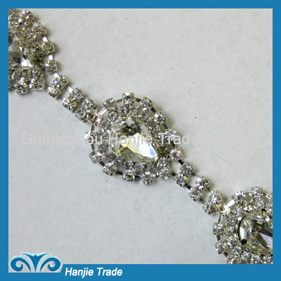 New Design Crystal Rhinestone Trimming in Silver Plating