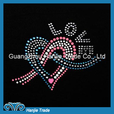 Wholesale Heart with Love Front Rhinestone motif