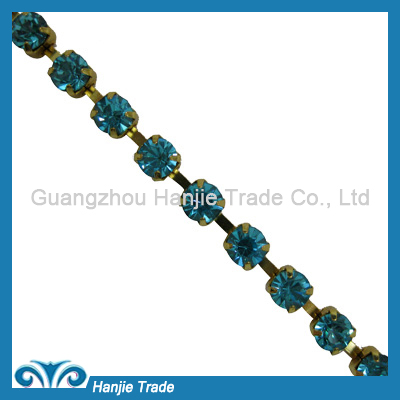 SS28 Gold Plating Aquamarine Color Crystal Cup Chain