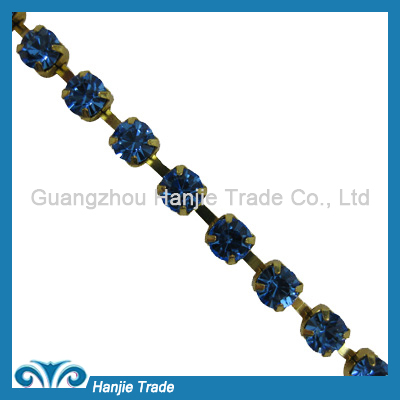 SS28 Gold Plating Ligth Sapphire Color Strass Cup Chain