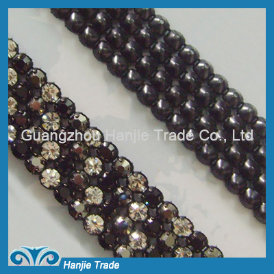 Wholesale Rhinestone Trimming in Alternanting Colors