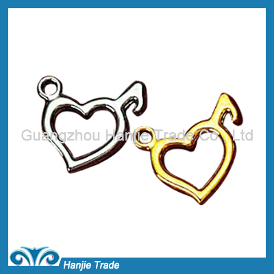Wholesale Silver And Gold Heart Shape Pendant Metal For Underwear