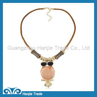 Wholesale Fashion PMMA Owl Pendant Necklace with Rhinestone