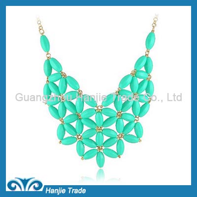 Wholesale Fashion Statement Acrylic Flower Necklaces