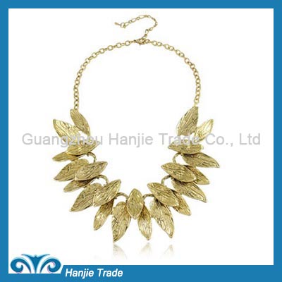 Wholesale Fashion Statement Golden Leaves Choker Necklace