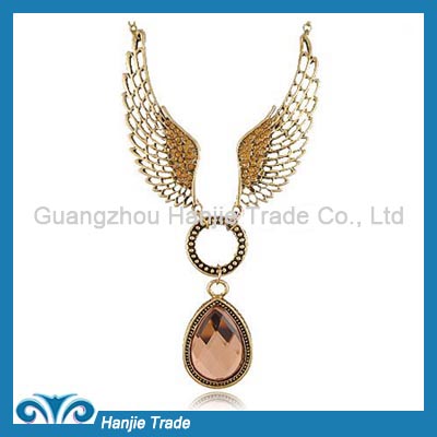 Hot Sale Fashion Angel's Wing Pendant Necklace in Wholesale