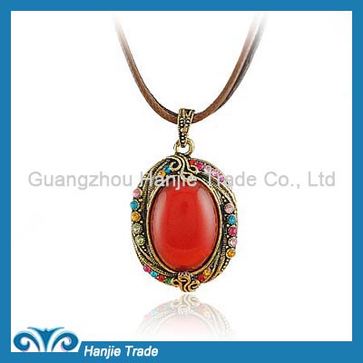 Hot Sale Fashion Fake Red Agate Pendant Necklace in Wholesale