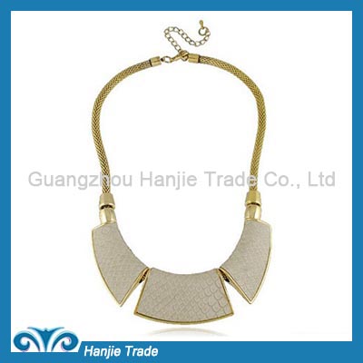 Hot Sale Fashion Snake PU Plated Choker Necklace in Wholesale